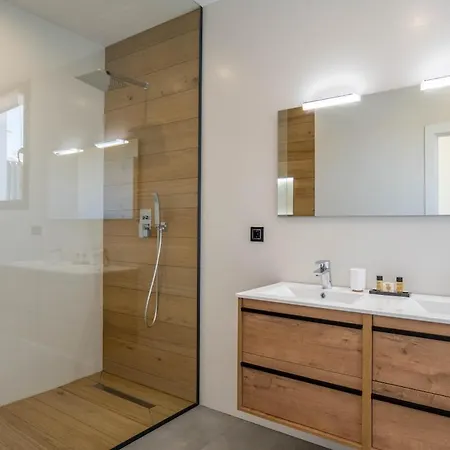 Vila Avanoa - Enchinent *