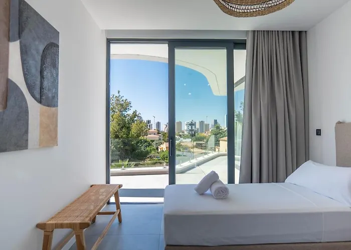 Avanoa - Enchinent * Κάλπε