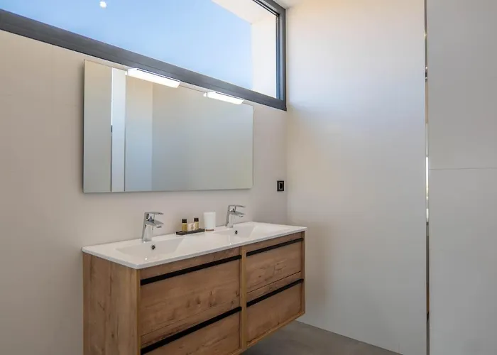 Avanoa - Enchinent Κάλπε